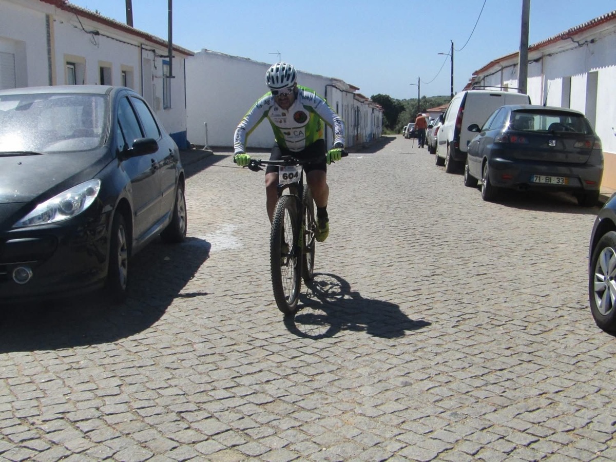 amador_aldeia.jpg